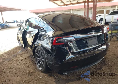 2022 Tesla Model 3 Long Range Dual Motor All-Wheel Drive z USA, uszkodzony, nr VIN 5YJ3E1EB3NF257077